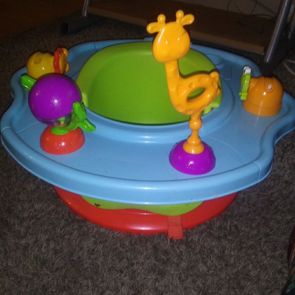 Baby/Child chair - Picture 1 of 1